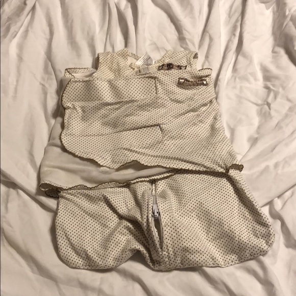 Back is best - swaddle wrap or sleep sack - Picture 3 of 3